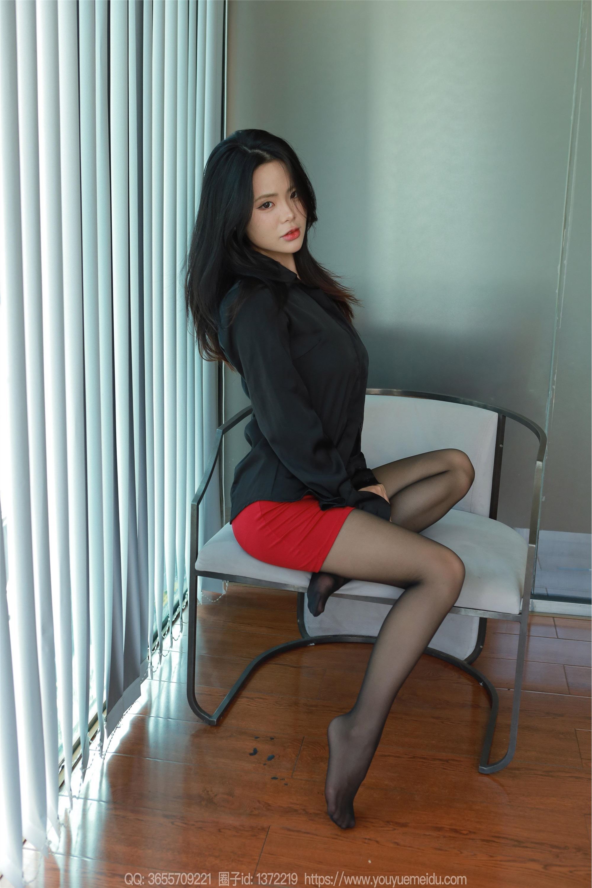 IESS异思趣向  2024.10.13 丝享家 1870 兔兔《黑丝红裙（下）》